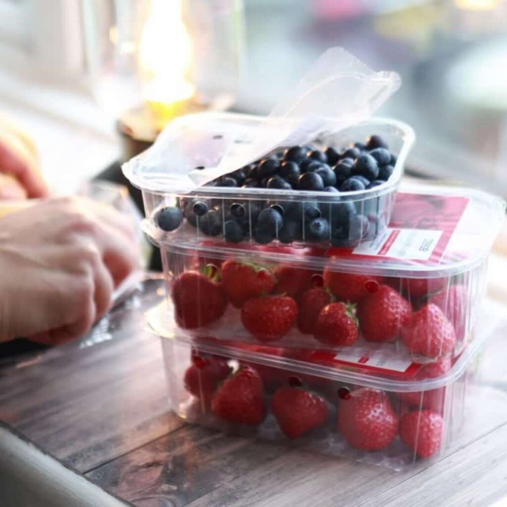 Custom thermoformed food packaging