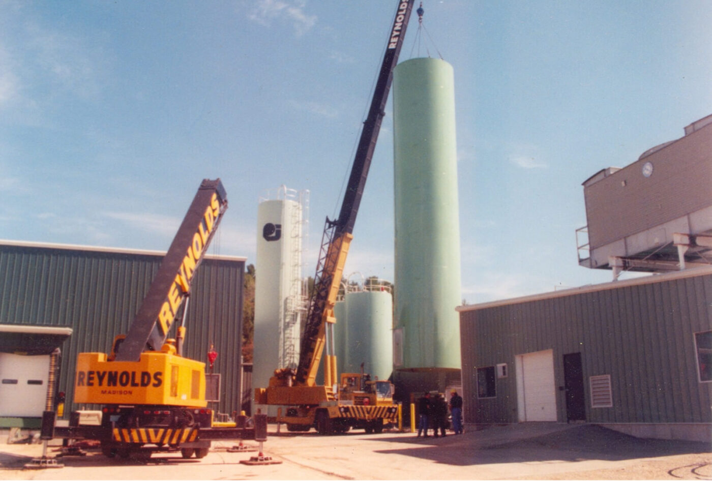 Silos going in at the Plastic Ingenuity Plant