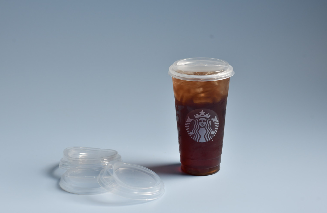 . Starbucks Iced Coffee Cups Lids and Straws